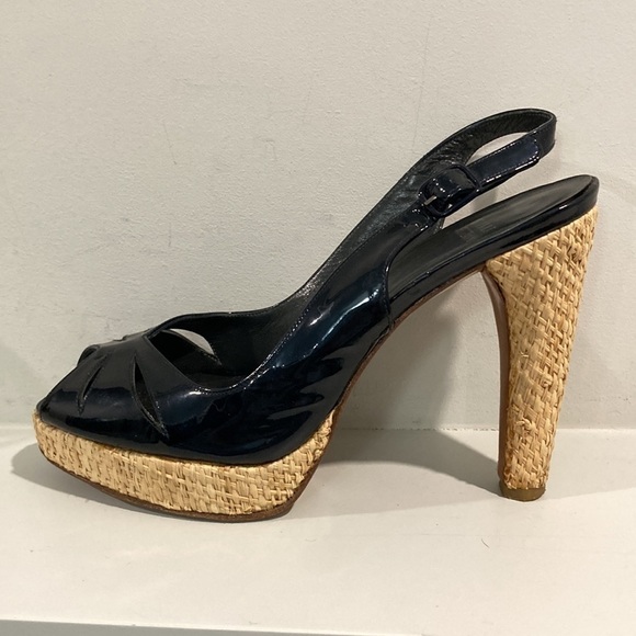 STUART Weitzman Black heels Size 7.5 patent leather peep toe - Picture 3 of 15